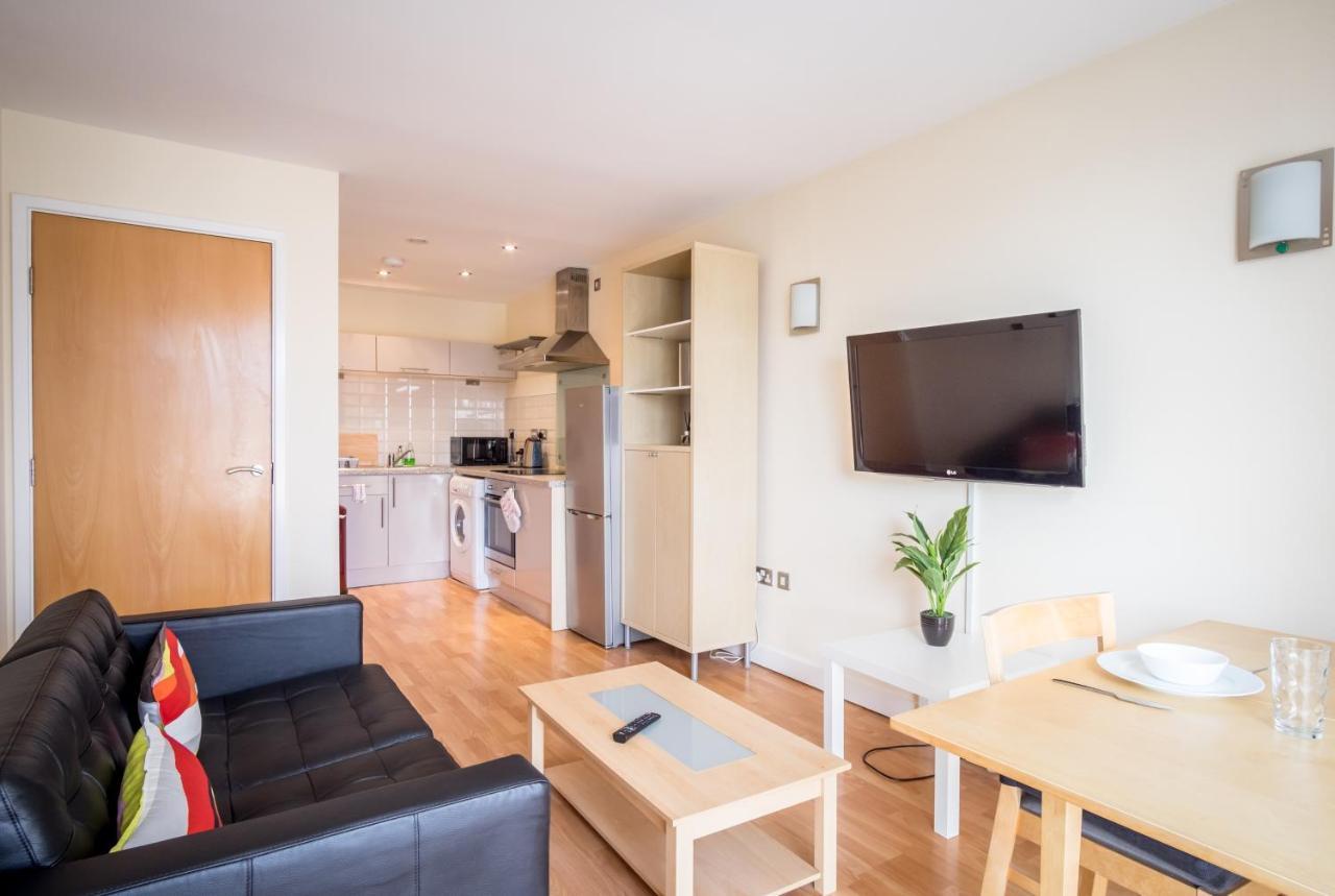 City One Bedroom Apartment With Juliet Balcony In West One - Parking Possible シェフィールド エクステリア 写真